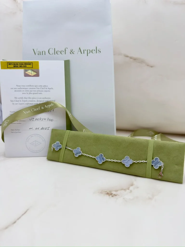 Van-Cleef-Arpels-Vintage-Alhambra-Bracelet-VCARD34700-5-Motifs-18k-White-Gold-Guarantee-Card