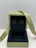 Van-Cleef-Arpels-Vintage-Alhambra-Earrings-VCARA44200-Front-Box