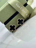 Van-Cleef-Arpels-Vintage-Alhambra-Earrings-VCARA44200-Onyx