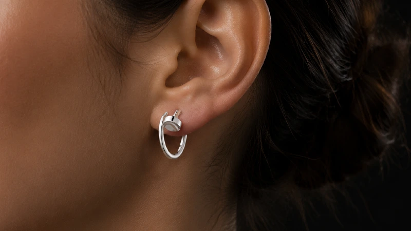Why Are White Gold Earrings Popular in Luxury Jewelry?