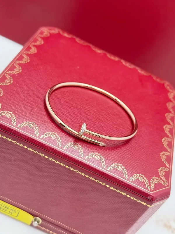 Cartier-Juste-Un-Clou-Diamond-Bracelet-B6065817-18k-Rose-Gold-Small-Model
