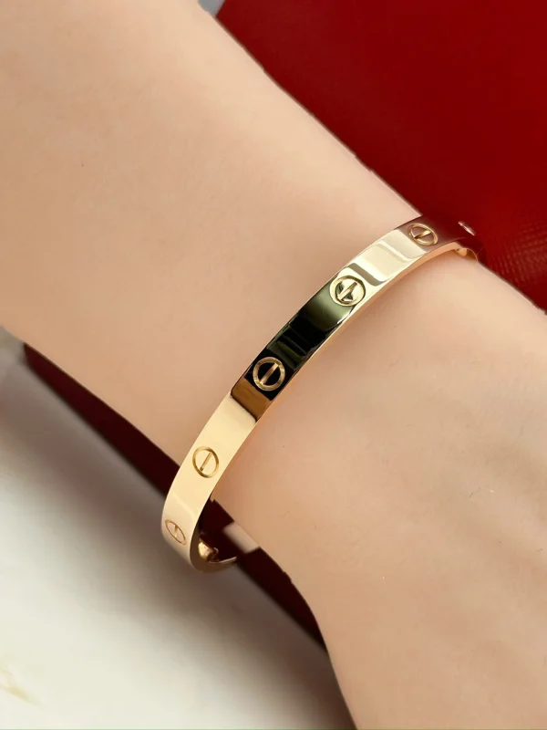 Cartier-Love-Rose-Gold-Bracelet-CRB6067418-18k-Rose-Gold-Classic-Model