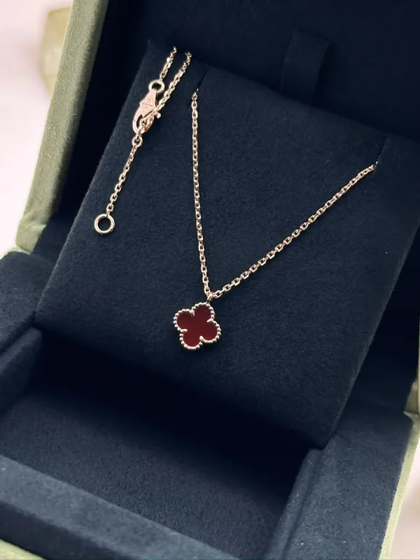 Van-Cleef-And-Arpels-Sweet-Alhambra-Rose-Gold-Pendant-VCARN59M00-Carnelian-40