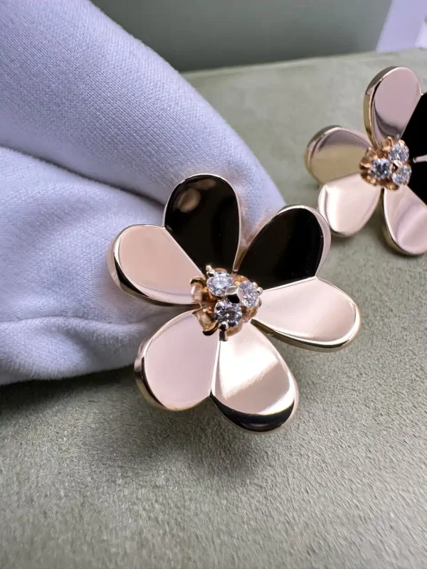 Van-Cleef-Arpels-Frivole-Earrings-VCARB65900-18k-Yellow-Gold-Diamonds-Large