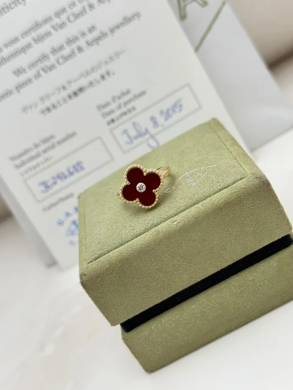Van-Cleef-Arpels-Vintage-Alhambra-Ring-VCARD40800-Carnelian-Yellow-Gold-Diamond