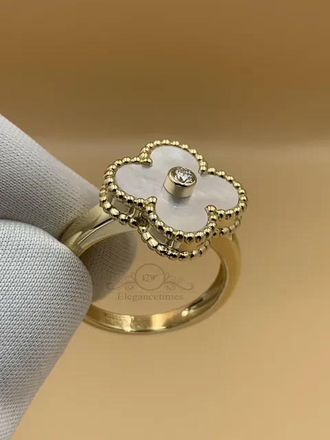 Van Cleef & Arpels Alhambra Vintage Alhambra ring in yellow gold, ref VCARA41100