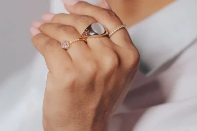 Sell Cartier Love ring in Dubai: gold rings worn on a hand